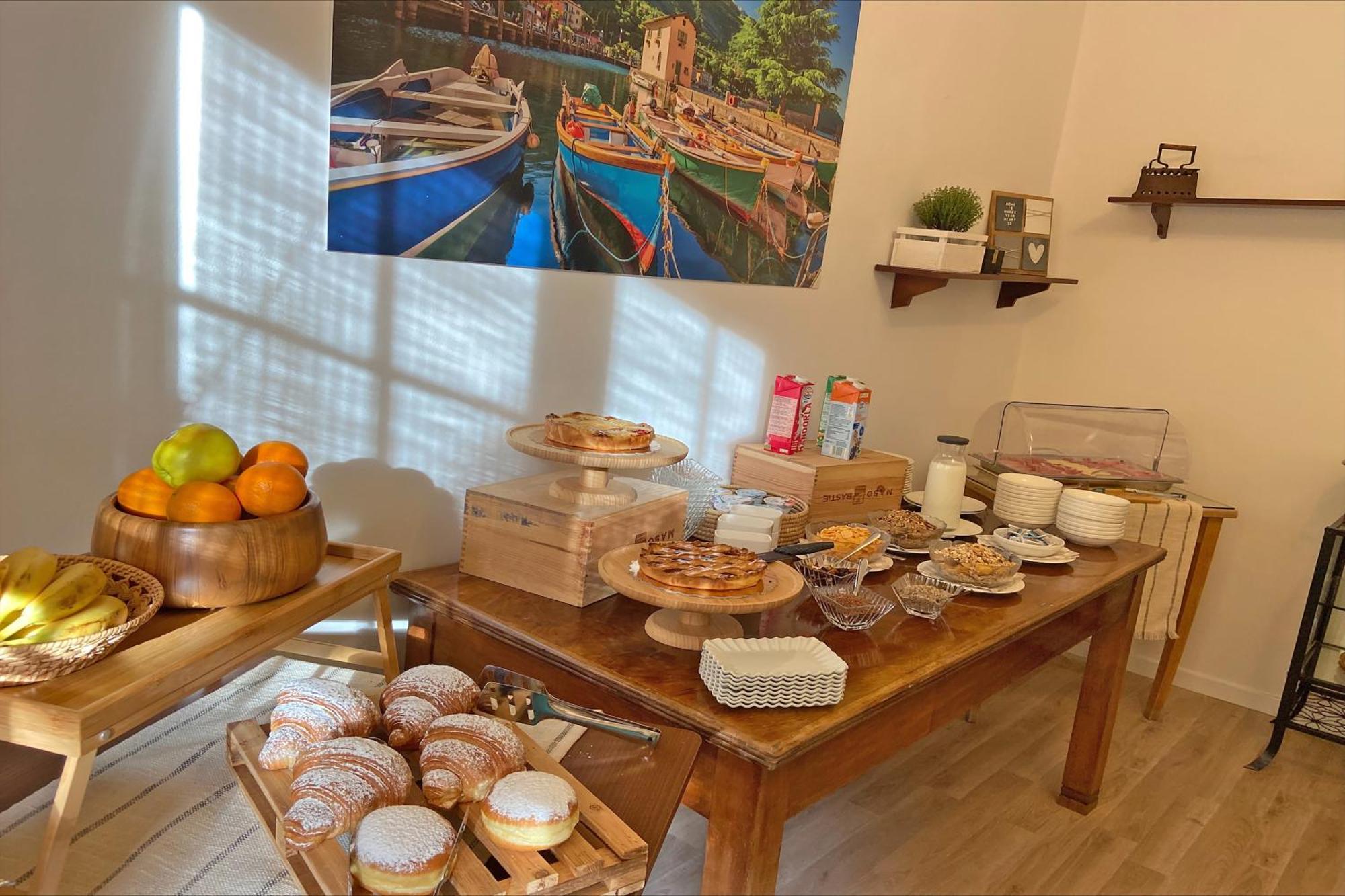 Bike & Wind Hotel Villa Maria Torbole Sul Garda Exterior foto